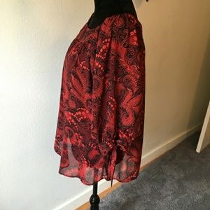 NWT Sara Michelle Red & Black Blouse